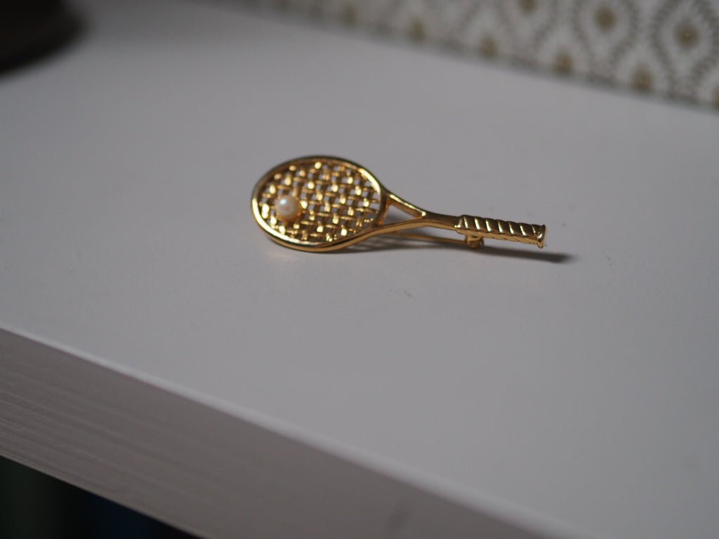 18 K gold plated tennis racket brooch - Natalia Willmott