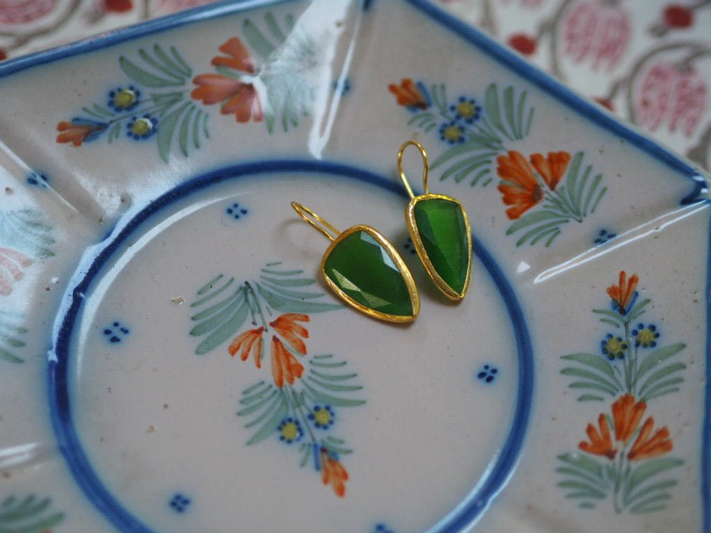 cat's eye elegant earrings - Natalia Willmott