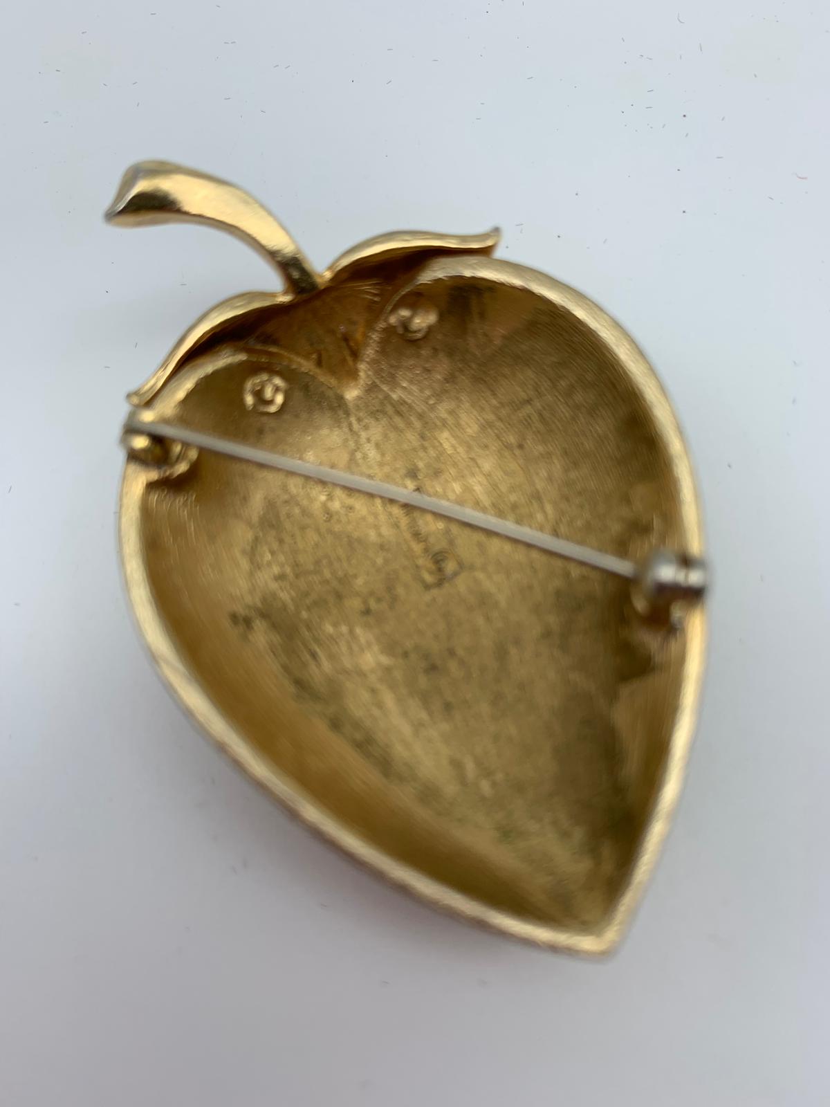 Gold Trifari strawberry brooch pin - Natalia Willmott