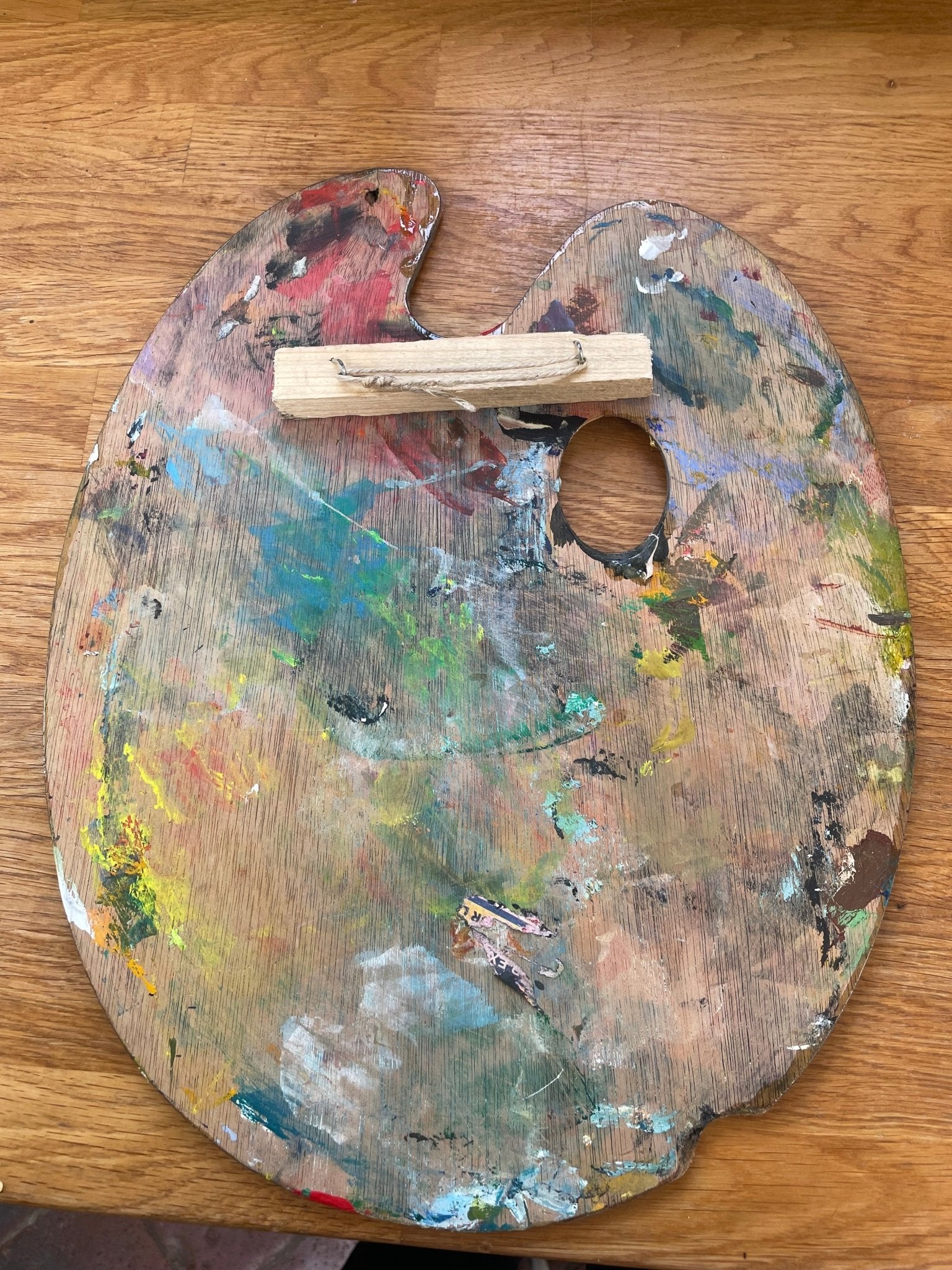 Landcape oil painting on artist palette - Natalia Willmott