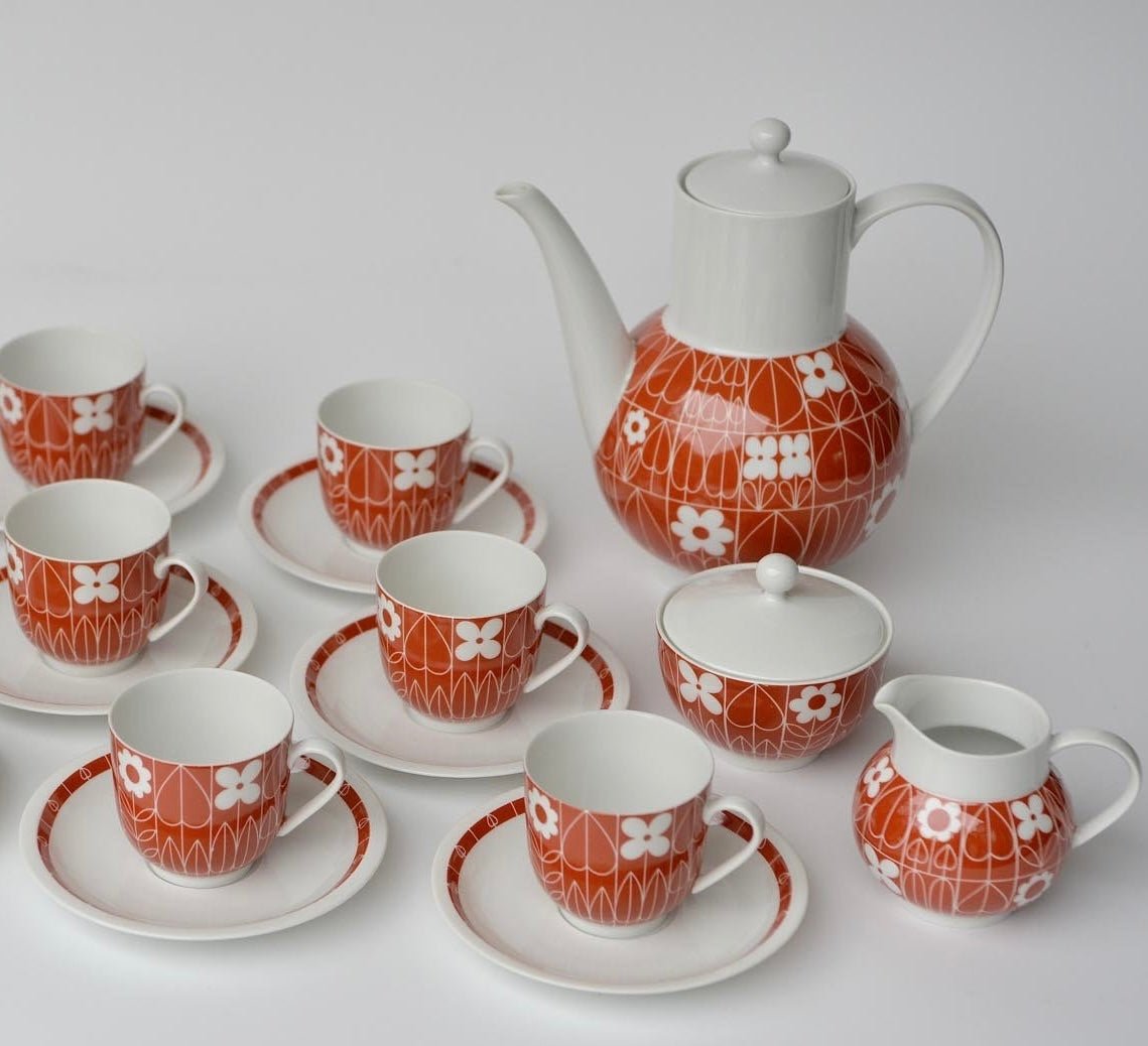 Porcelain coffee set by Heinrich Löffelhardt, Arzberg, Germany - Natalia Willmott