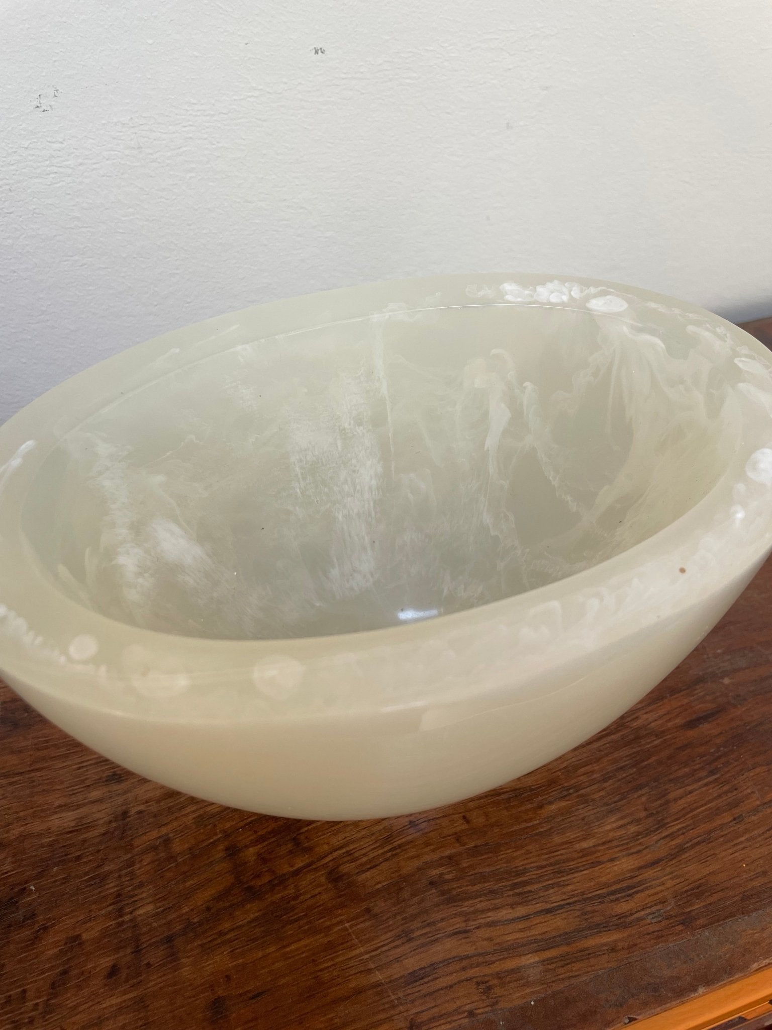 Resin bowl - Natalia Willmott