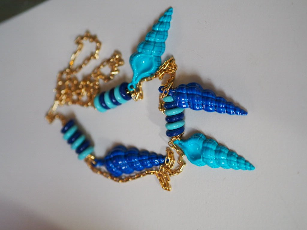 Shell enamel necklace and earrings - Natalia Willmott