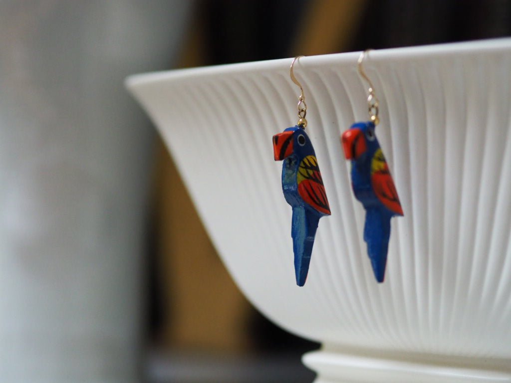 Vintage colourful parrot earrings - Natalia Willmott