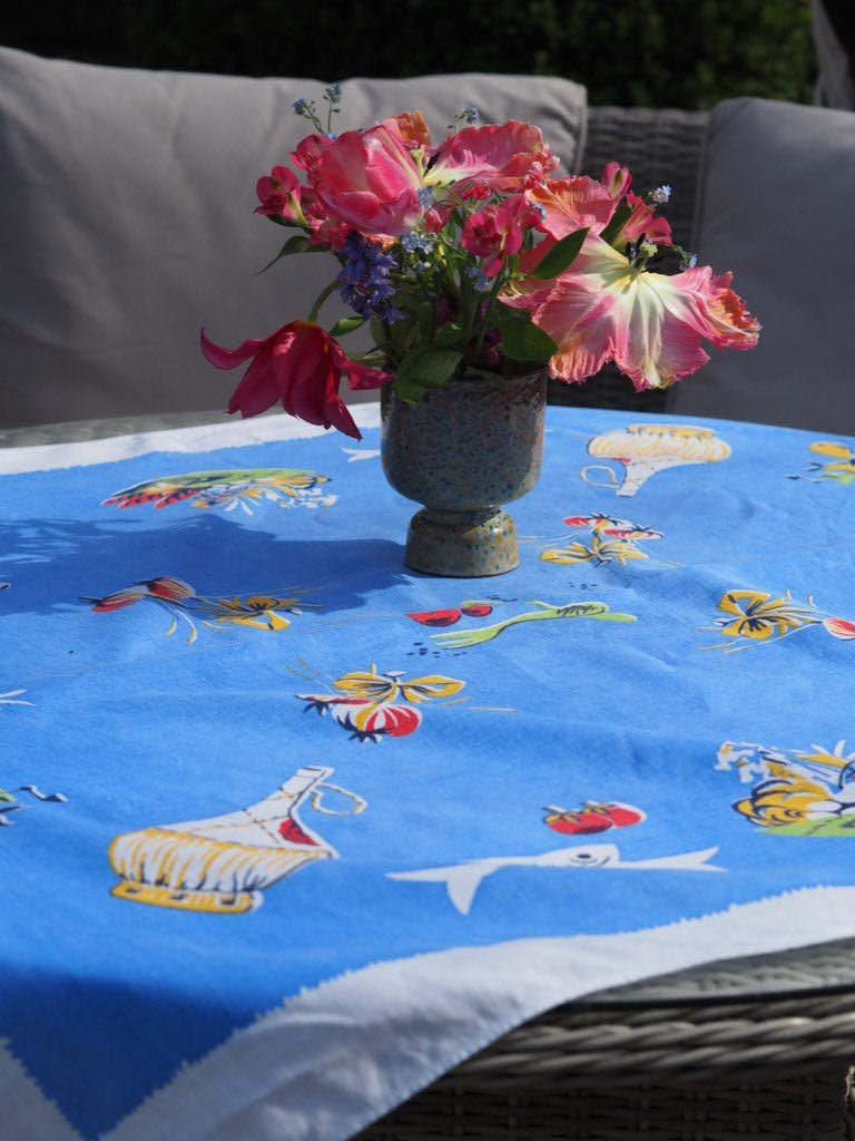 Vintage fifties tablecloth - Natalia Willmott