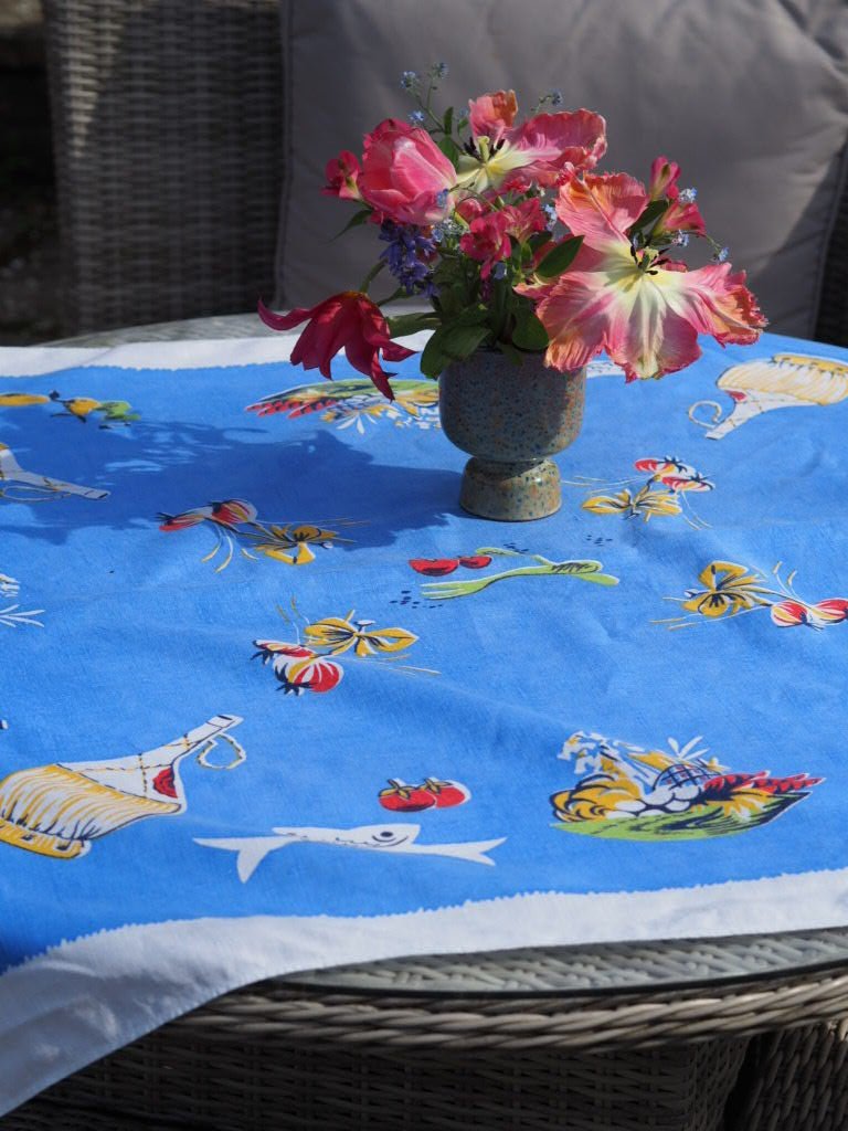 Vintage fifties tablecloth - Natalia Willmott