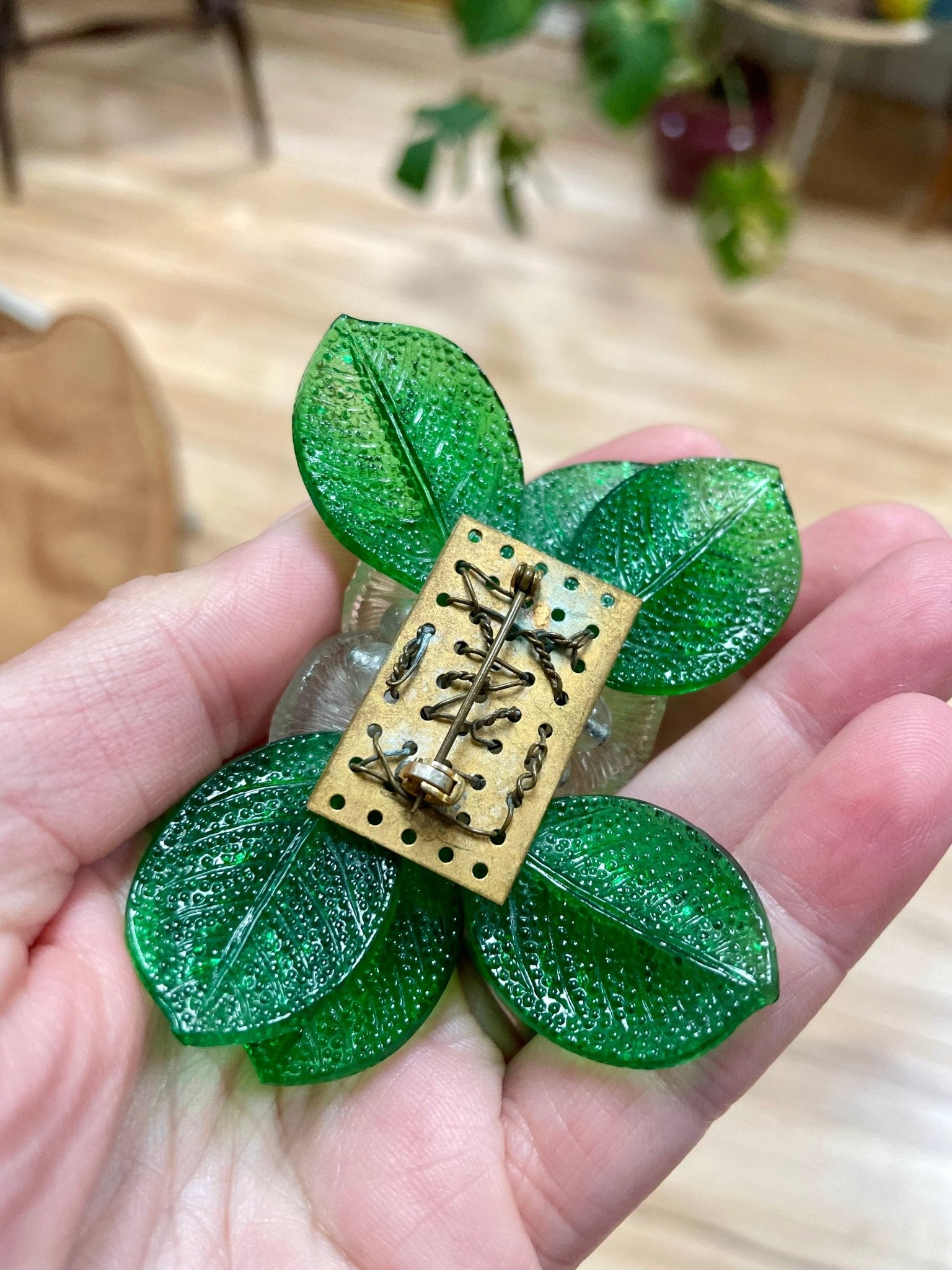 Vintage pate de verre brooch 1940’s - Natalia Willmott