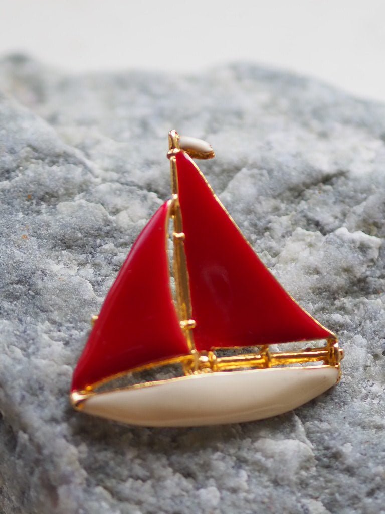 Vintage sailing boat brooch pin - Natalia Willmott