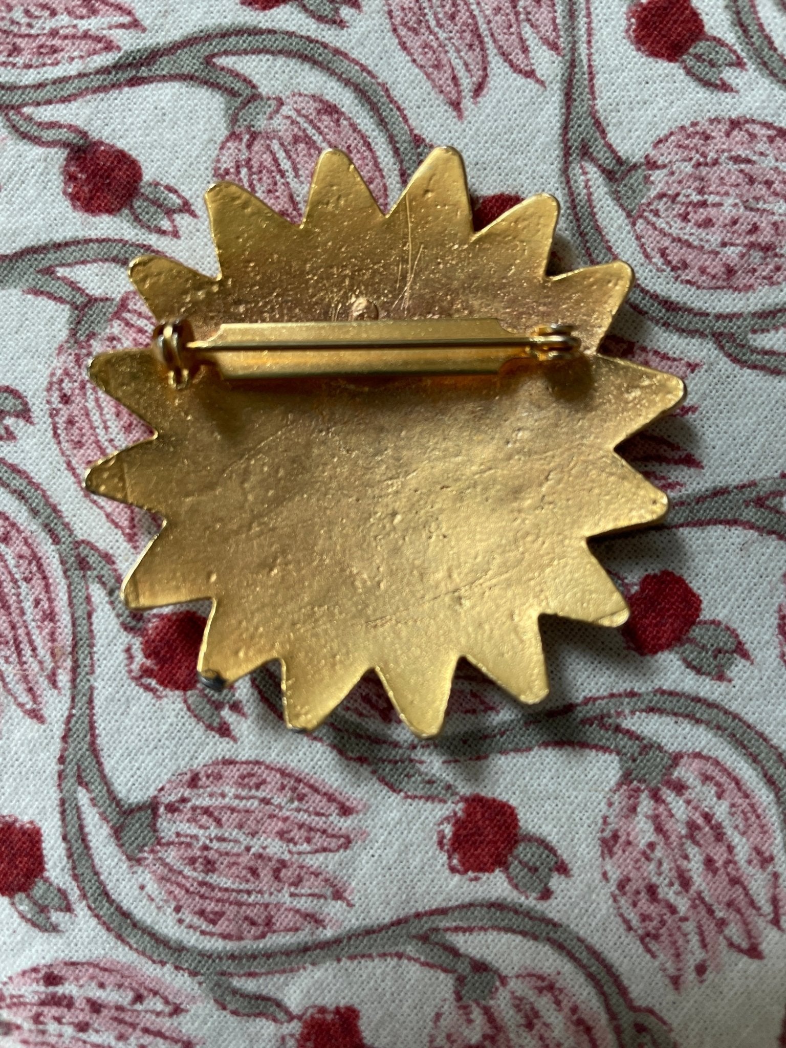 Vintage sun brooch - Natalia Willmott