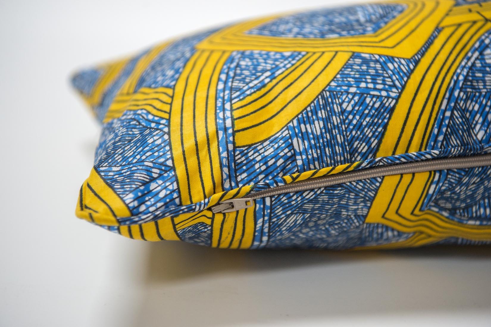 Amari cushion - Natalia Willmott