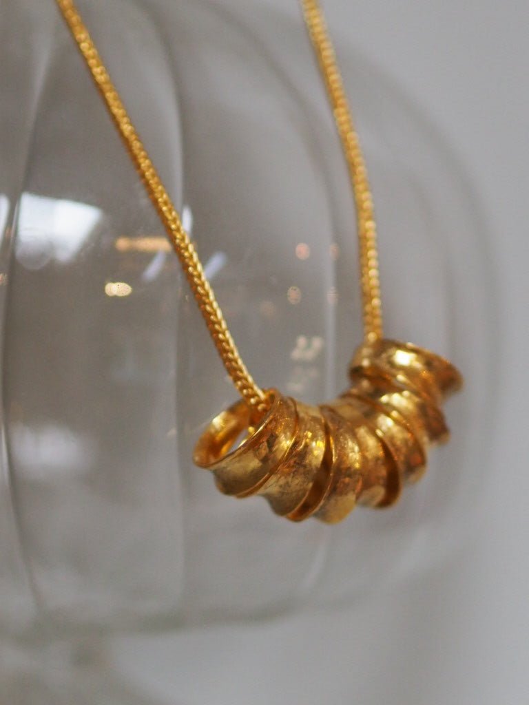 "Dentelle" necklace by Elisabeth Riveiro - Natalia Willmott