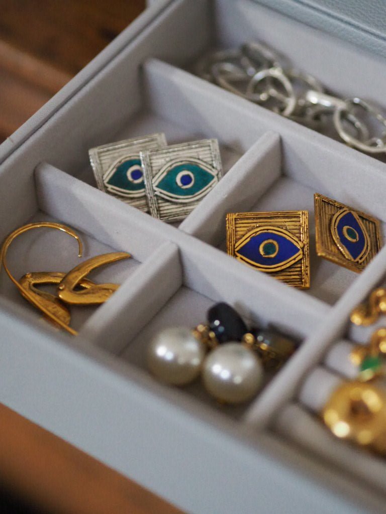 Earrings "OEIL" by Elisabeth Riveiro - Natalia Willmott