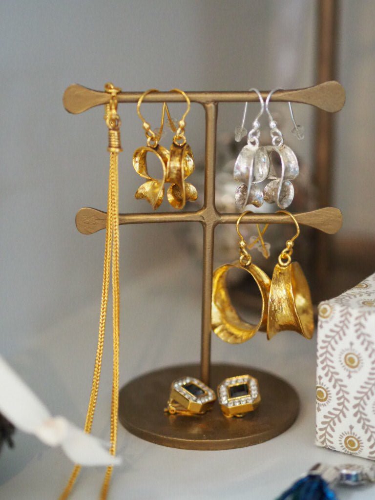 Earrings "Volutines" and "Majestic" by Elisabeth Riveiro - Natalia Willmott