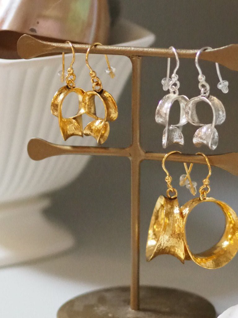 Earrings "Volutines" and "Majestic" by Elisabeth Riveiro - Natalia Willmott