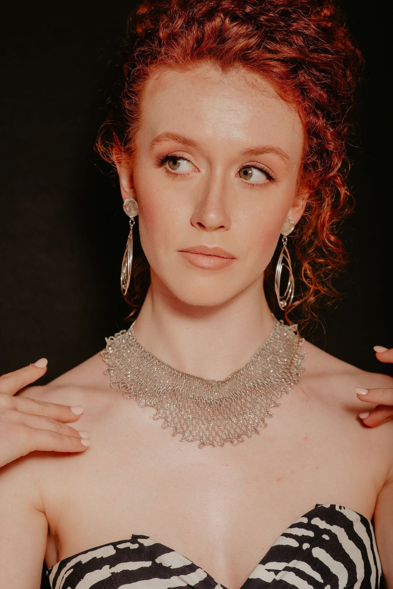 Filigree mesh tour du cou necklace - Natalia Willmott