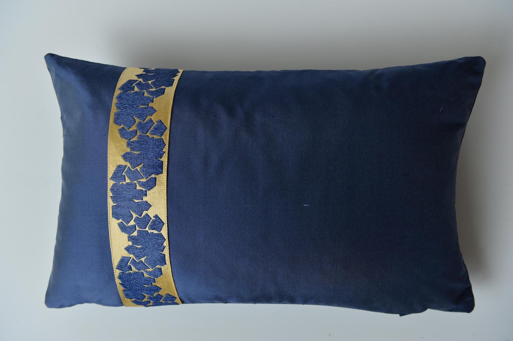 Blue silk outlet cushions