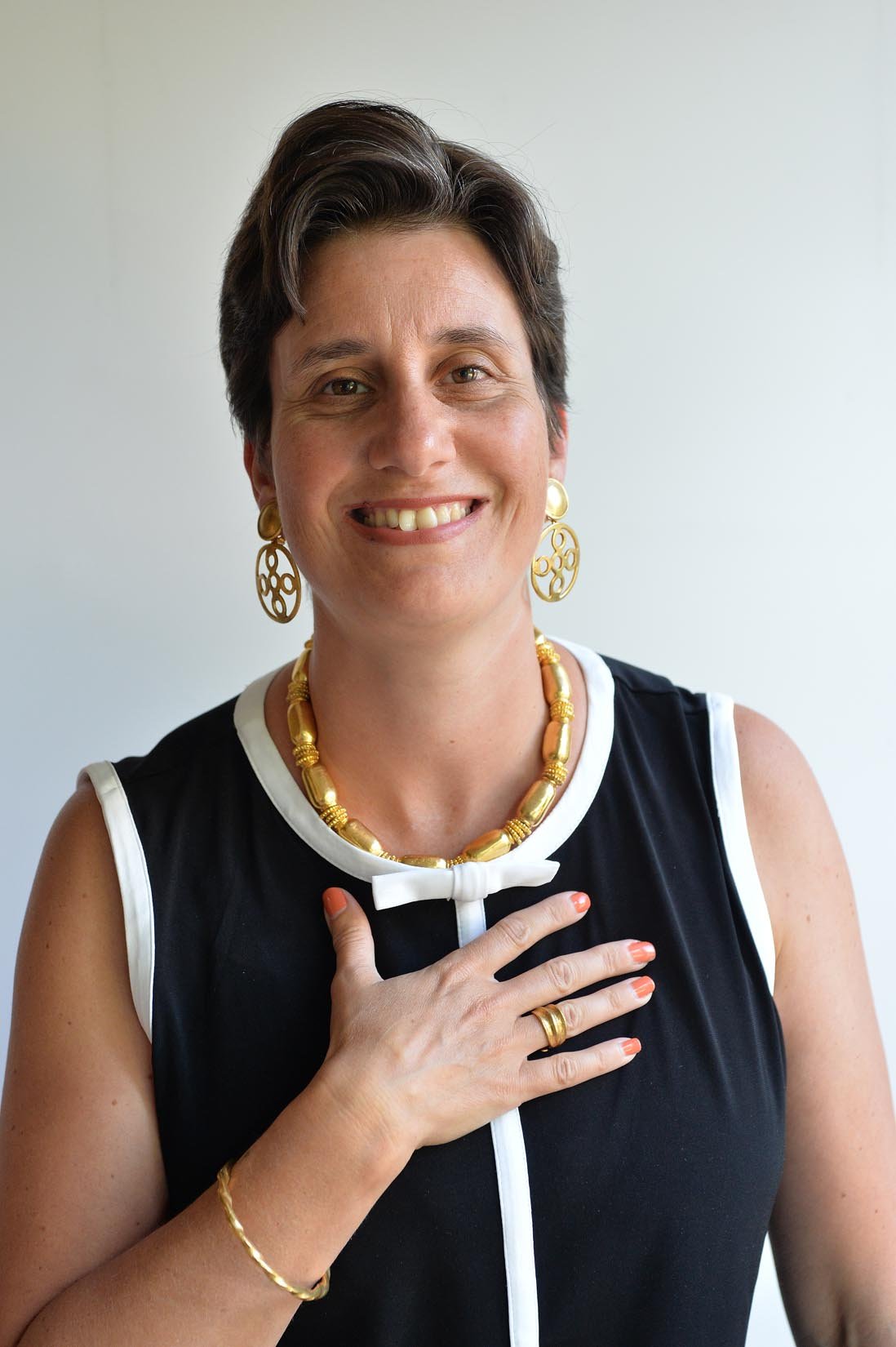 Gold "Etruscan" necklace by Elisabeth Riveiro - Natalia Willmott
