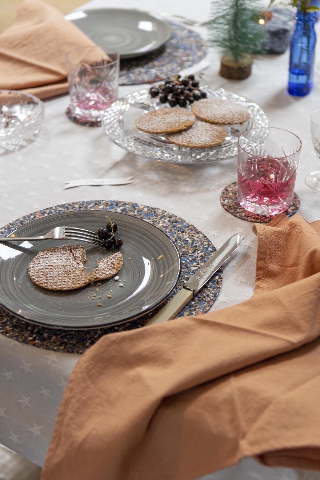 Hand dyed coral napkins set - Natalia Willmott