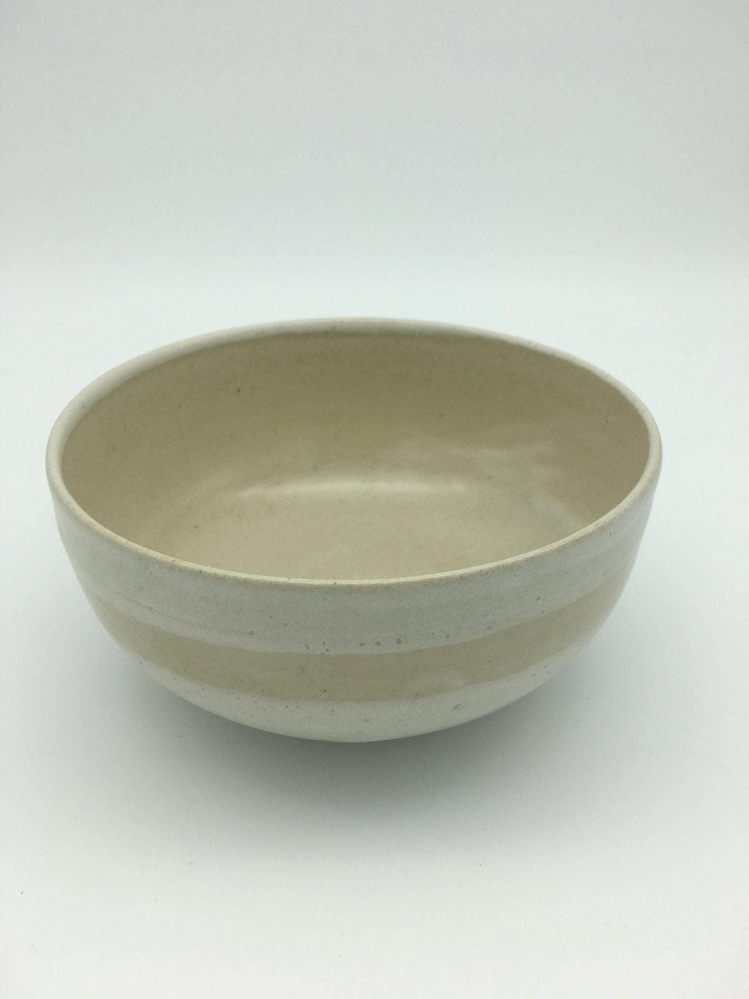 Hand thrown stoneware bowl - Natalia Willmott