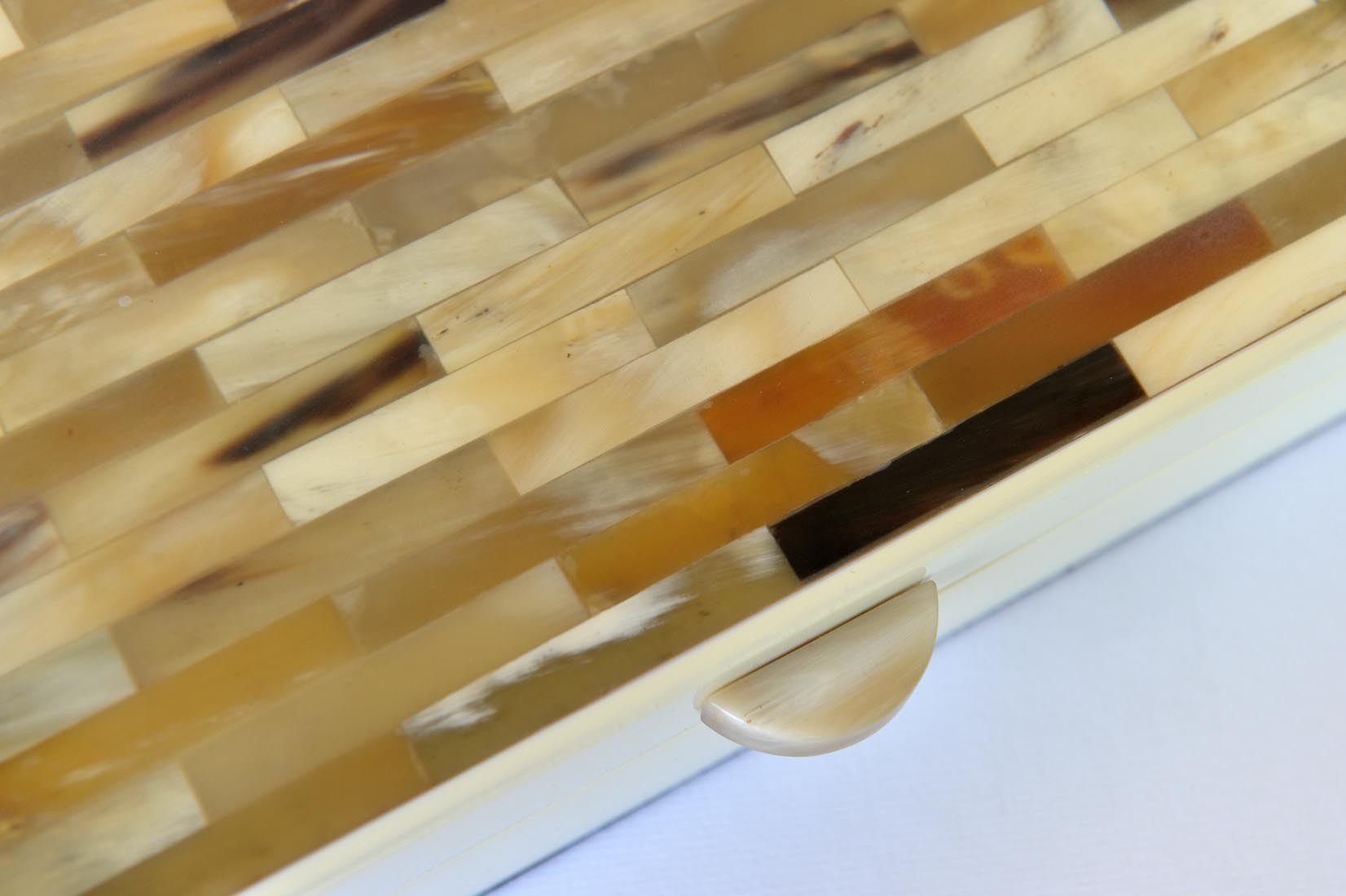 Horn and lacquer wooden jewellery box - Natalia Willmott