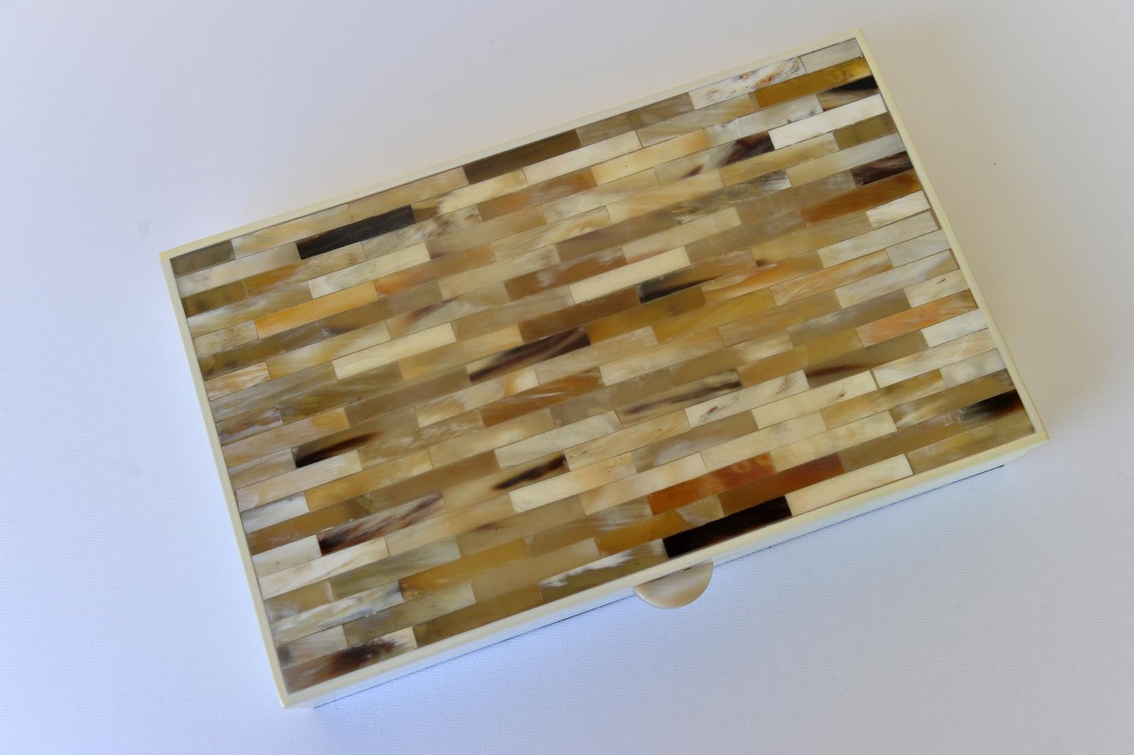 Horn and lacquer wooden jewellery box - Natalia Willmott