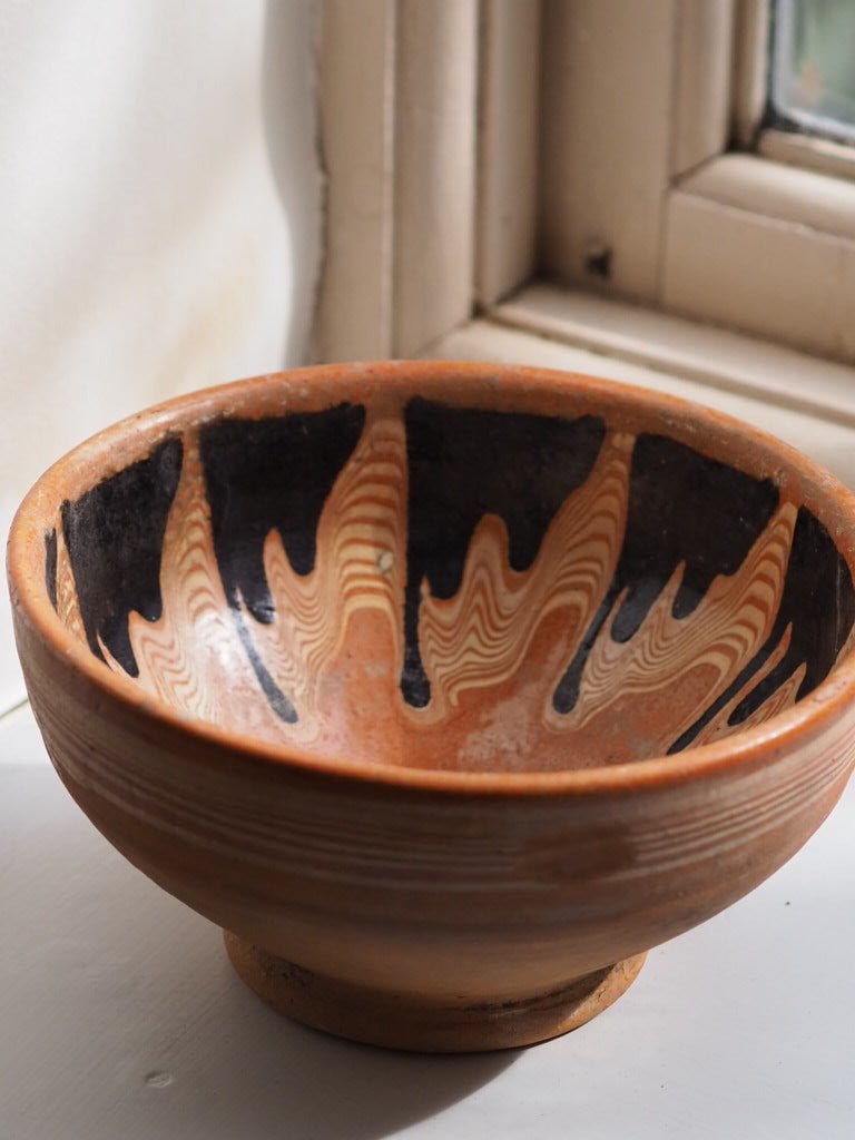 Hungarian clay bowls - Natalia Willmott