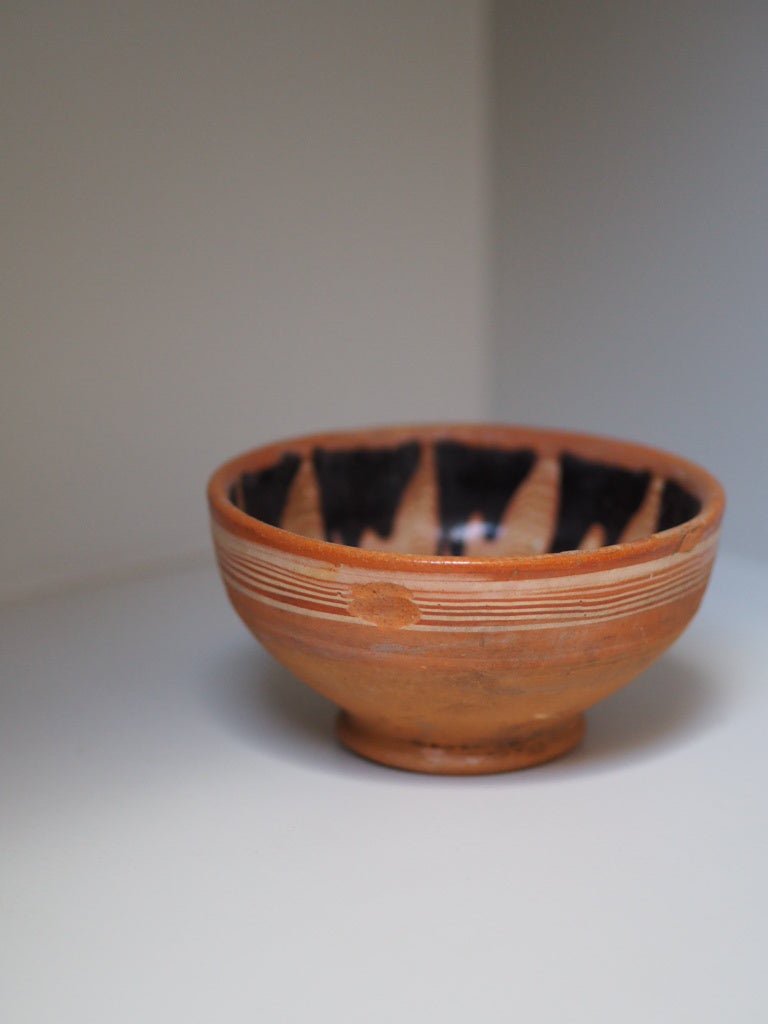 Hungarian clay bowls - Natalia Willmott