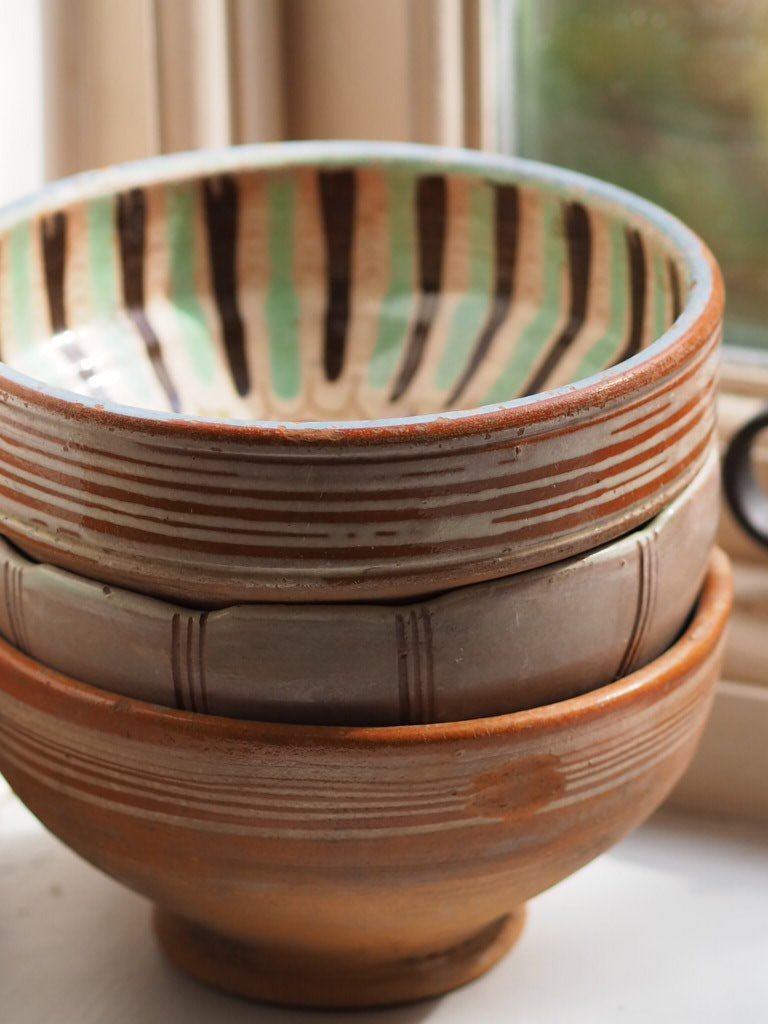 Hungarian clay bowls - Natalia Willmott