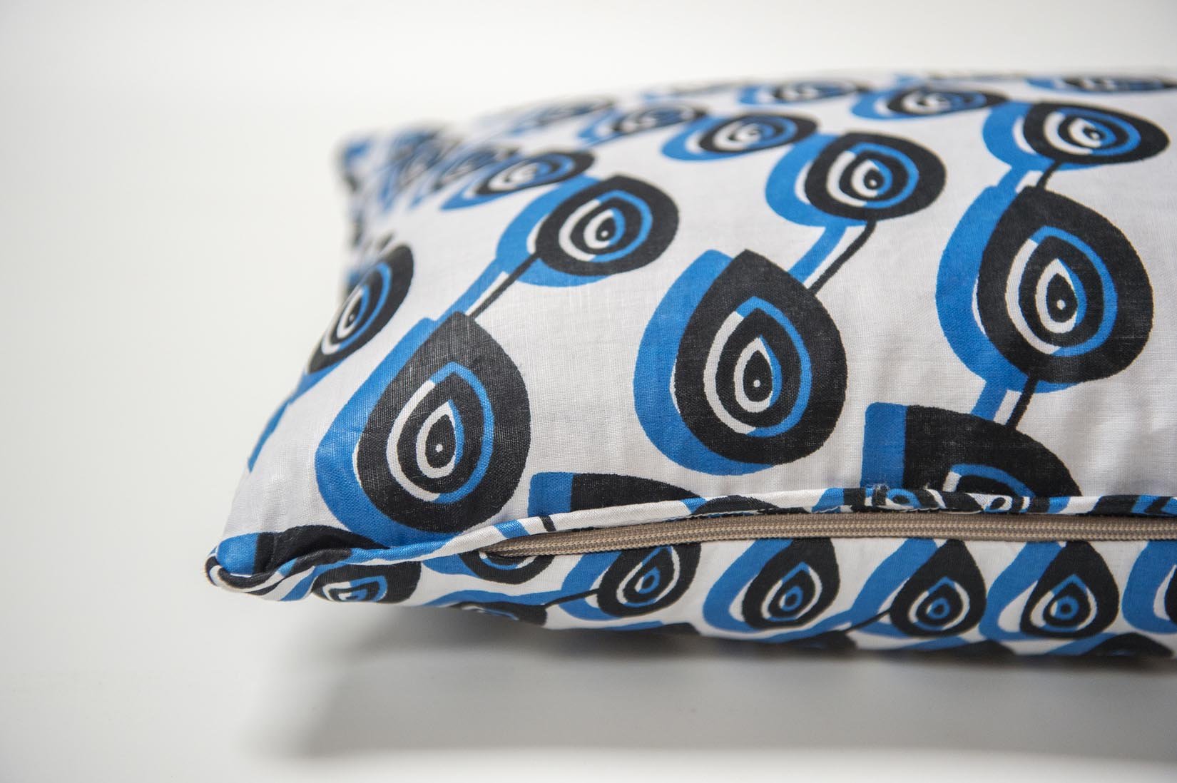 Kojo cushion - Natalia Willmott