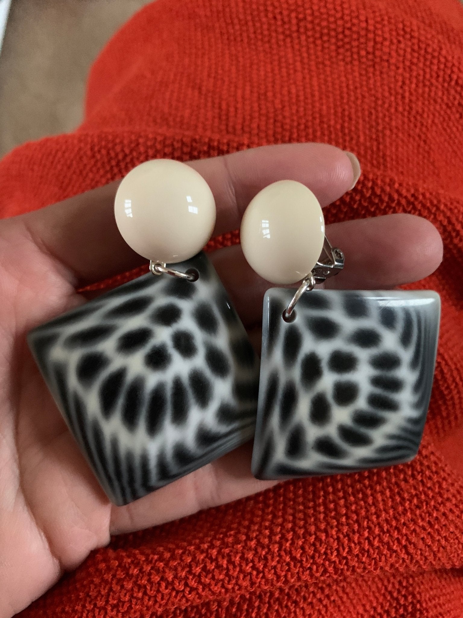 Leopard earrings - Natalia Willmott