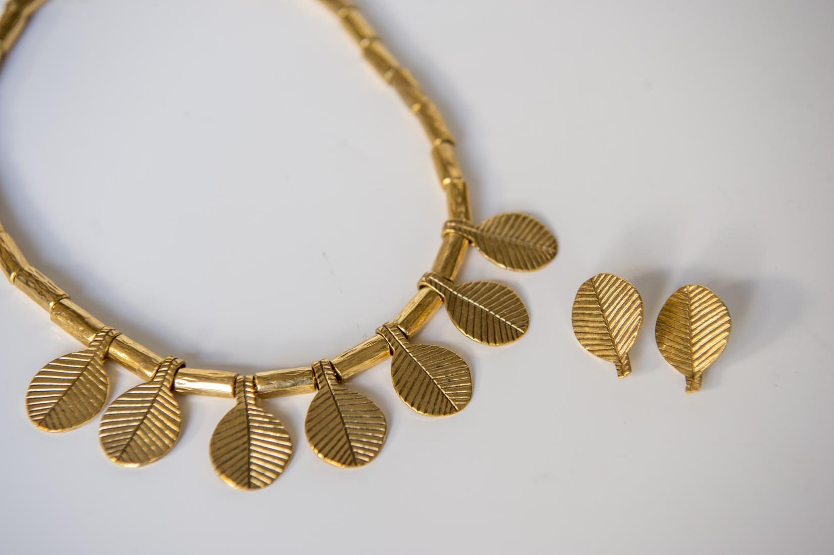 Necklace "Feuille" by Elisabeth Riveiro - Natalia Willmott