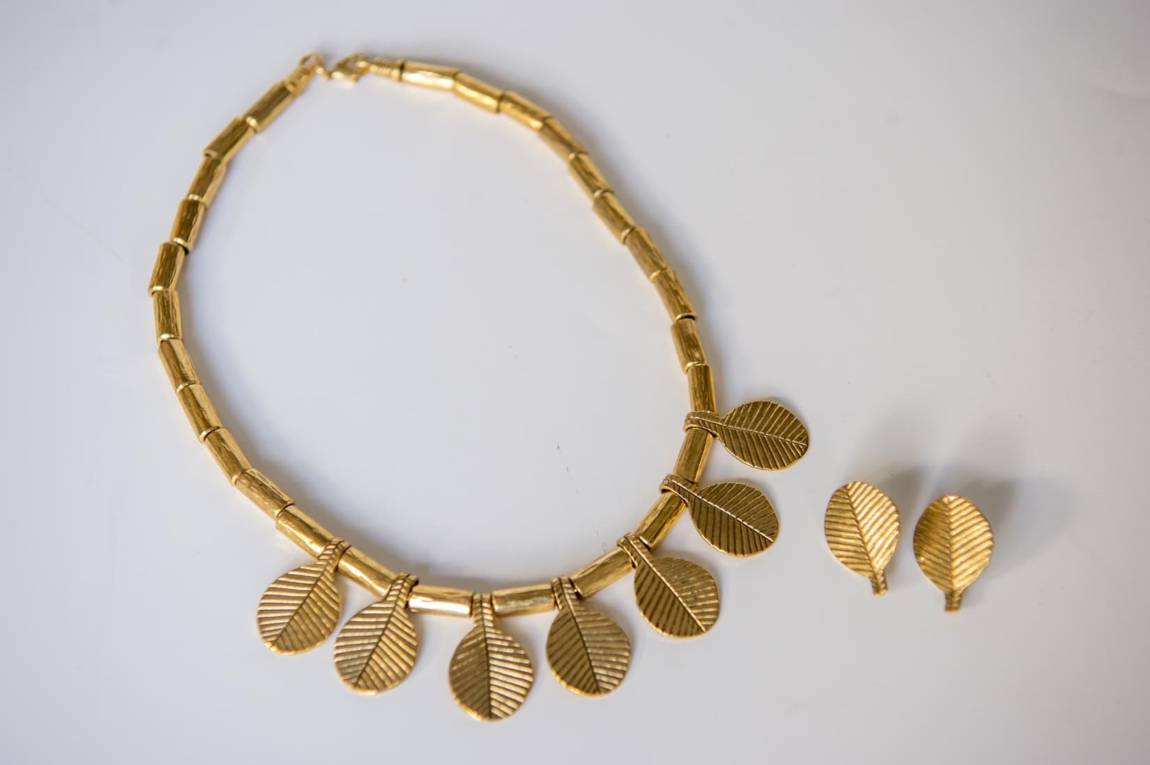 Necklace "Feuille" by Elisabeth Riveiro - Natalia Willmott