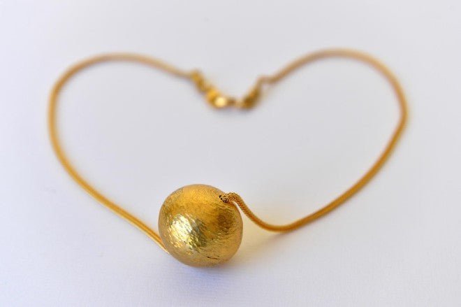 Necklace Petite Boule by Elisabeth Riveiro - Natalia Willmott