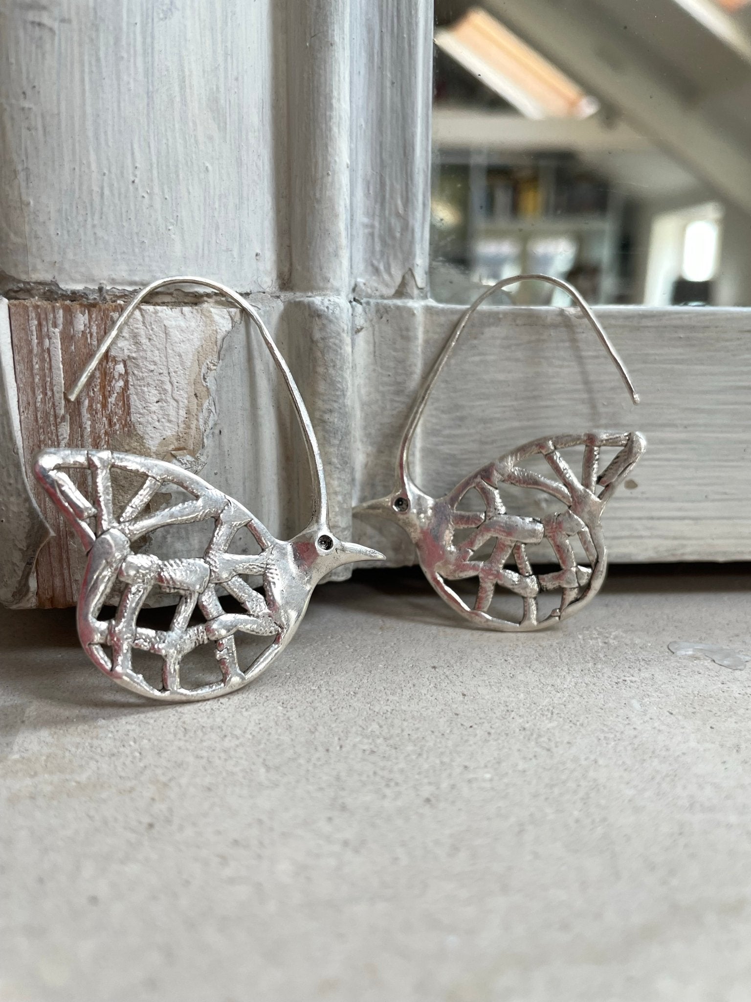 Oiseau - earrings by Elisabeth Riveiro - Natalia Willmott