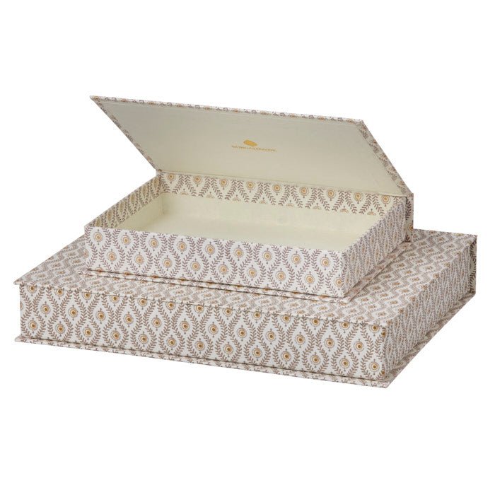 Pair of paper lided organizer boxes Lulu Cashmere. - Natalia Willmott
