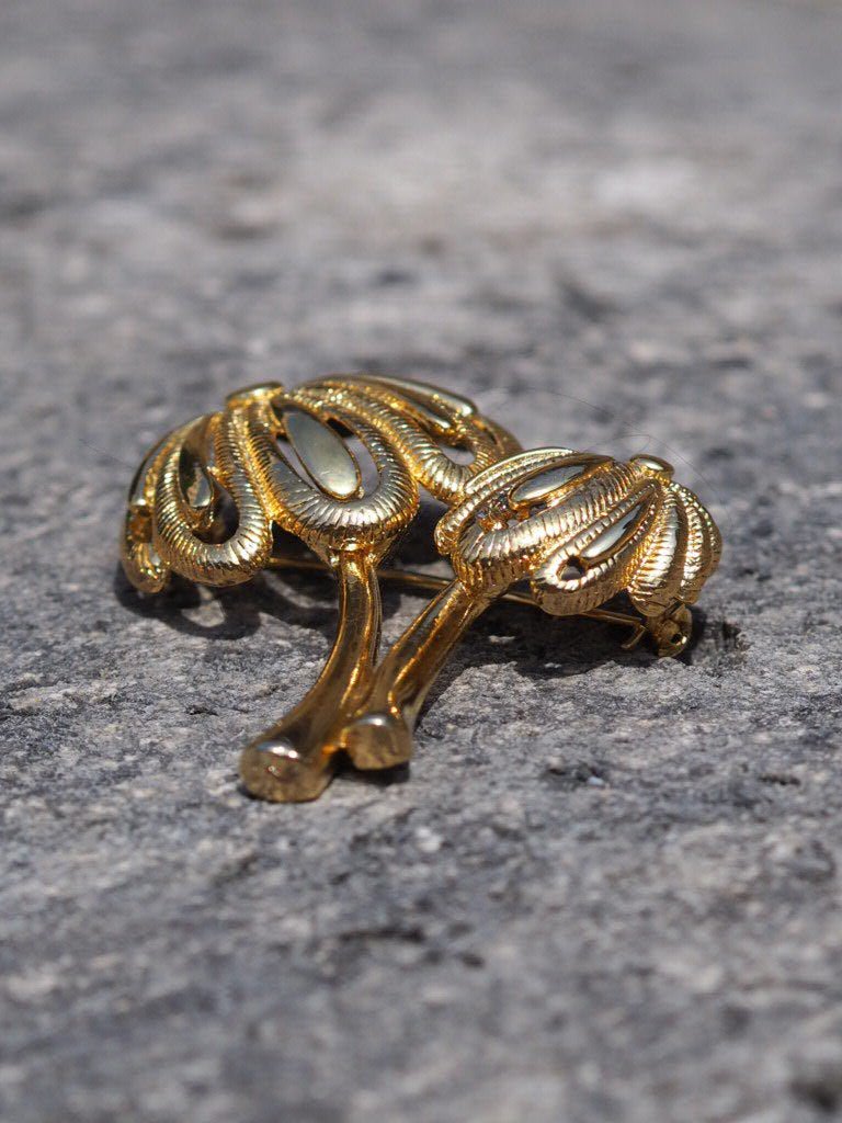 Palm tree brooch pin - Natalia Willmott