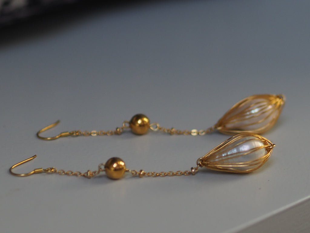 Pearl drop earrings - Natalia Willmott