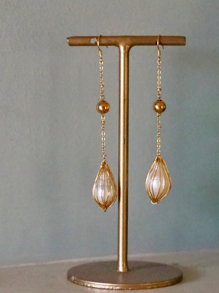 Pearl drop earrings - Natalia Willmott