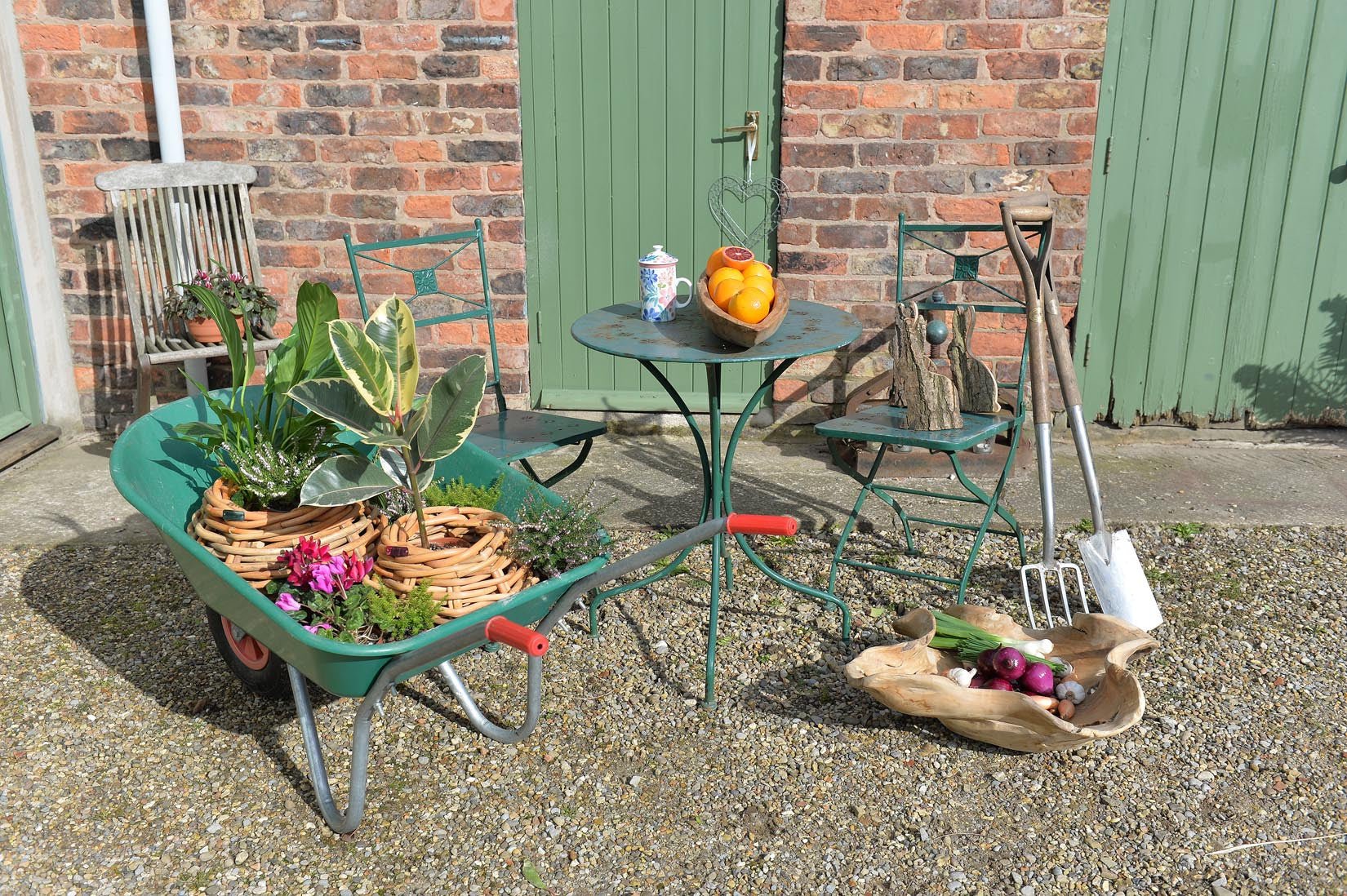 Planters - Natalia Willmott