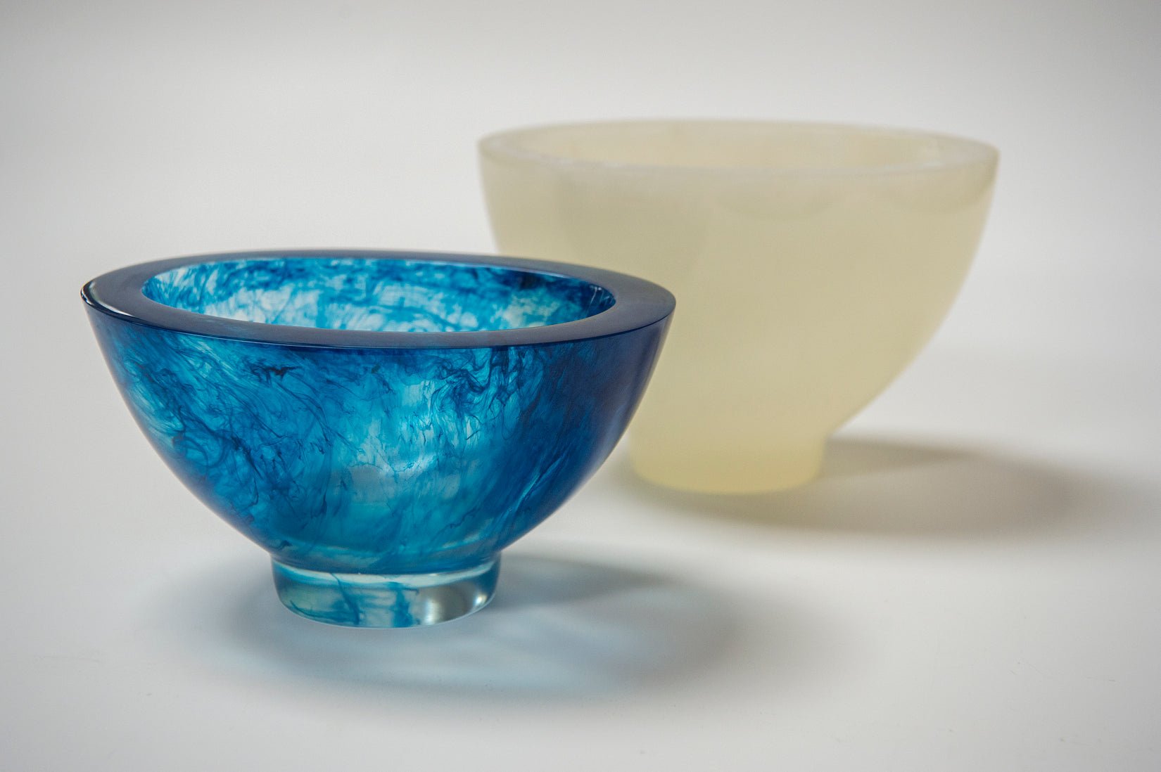 Resin bowl - Natalia Willmott