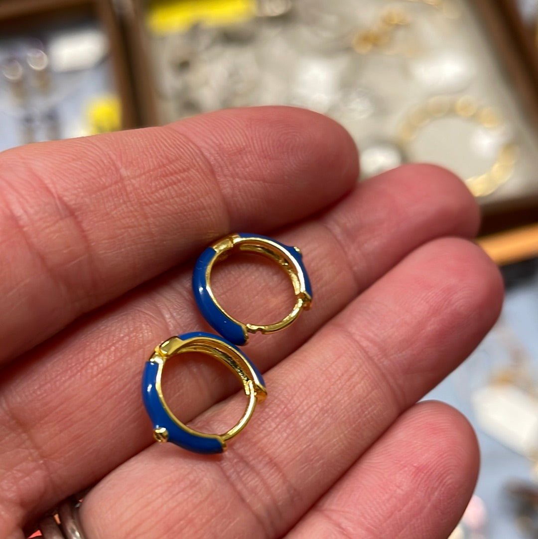 small enamel hoop earrings - Natalia Willmott