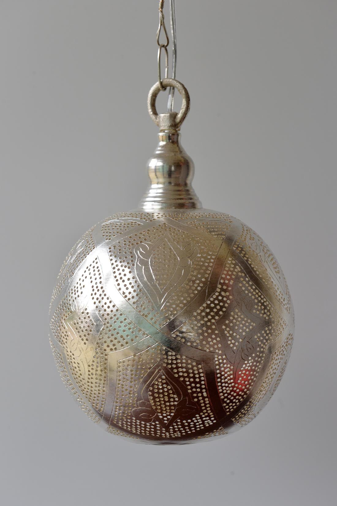 Small silver pendant light - Natalia Willmott