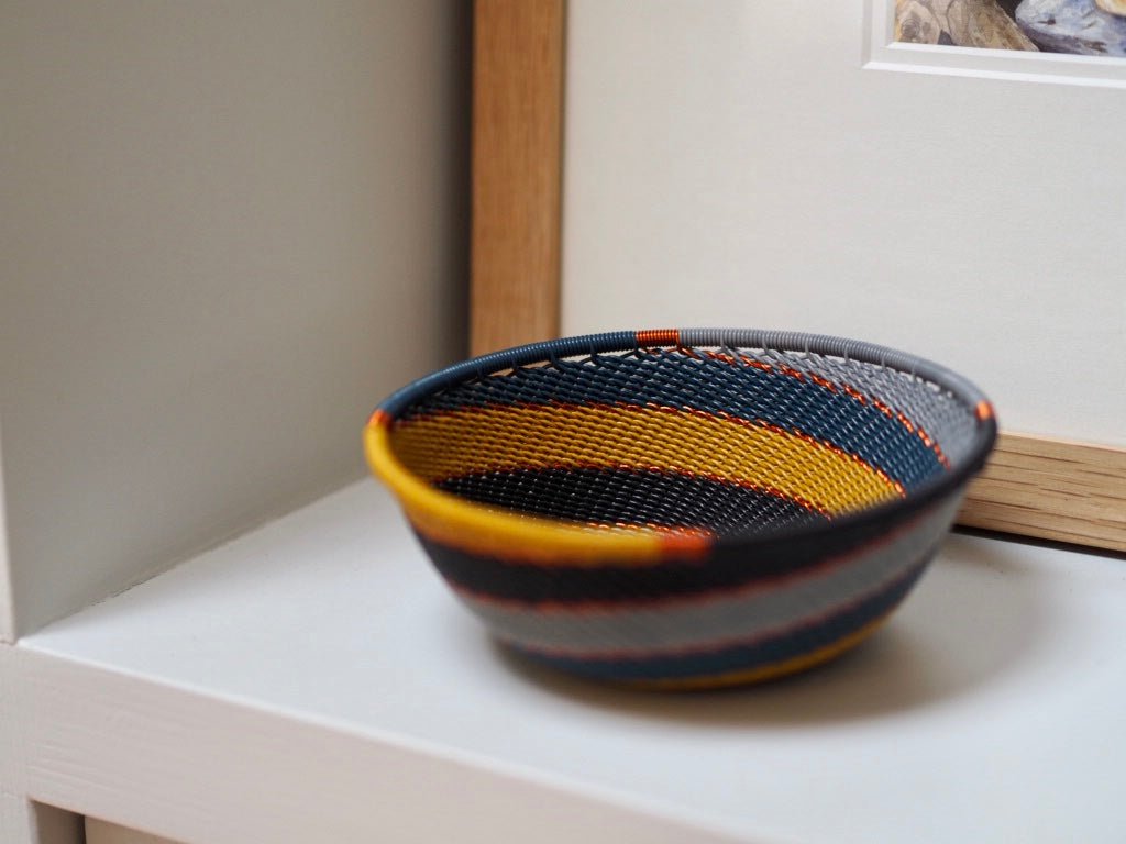 Small wire Zulu bowl - Natalia Willmott