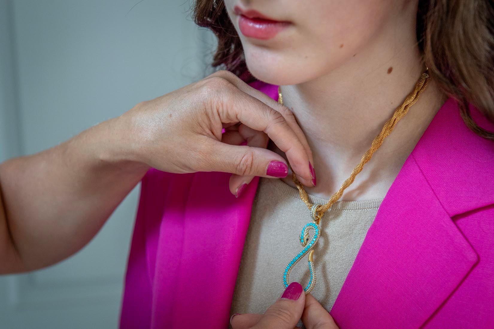 snake pendant necklace - Natalia Willmott