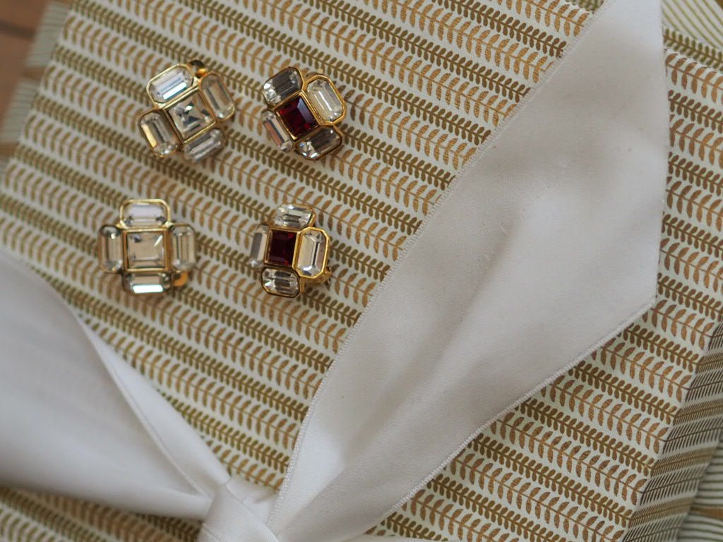 Sphinx quatrefoil vintage clip on earrings - Natalia Willmott