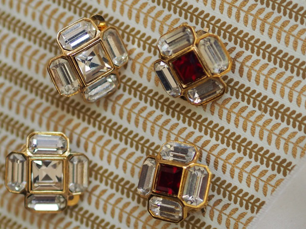 Sphinx quatrefoil vintage clip on earrings - Natalia Willmott