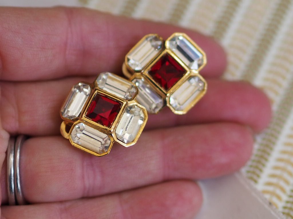 Sphinx quatrefoil vintage clip on earrings - Natalia Willmott
