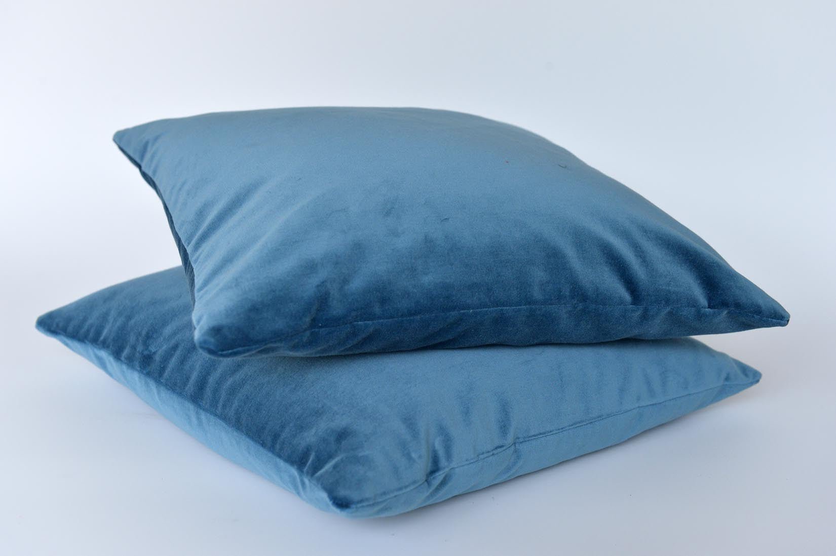 Square blue velvet cushion - Natalia Willmott