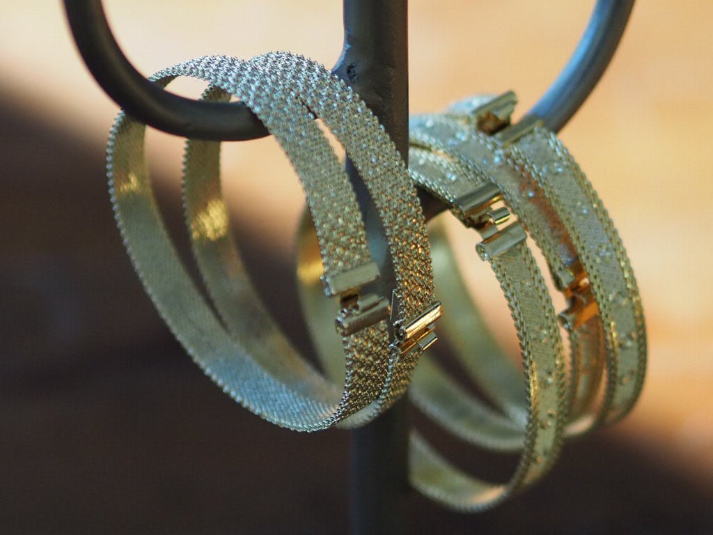 Vintage flex gold plate bracelet - Natalia Willmott