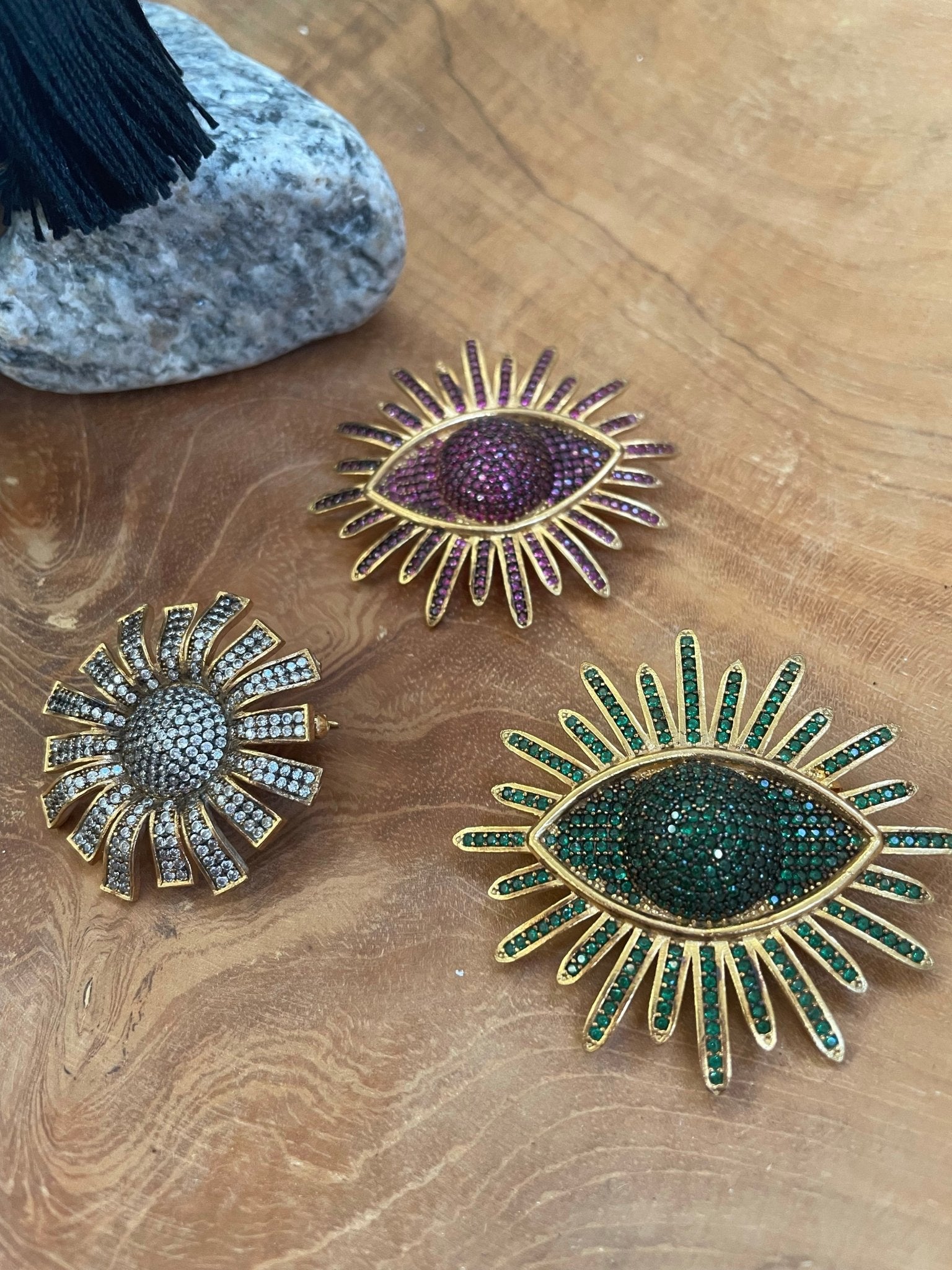 Zirconia brooch - Natalia Willmott